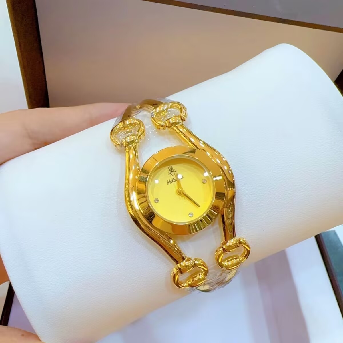 Jewelry Watch - Montre plaquée or 24 carats, dubaï