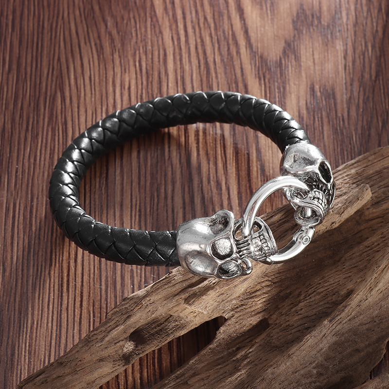 Bracelet gothique en cuir tres - Gothic Skull Ring avis et prix