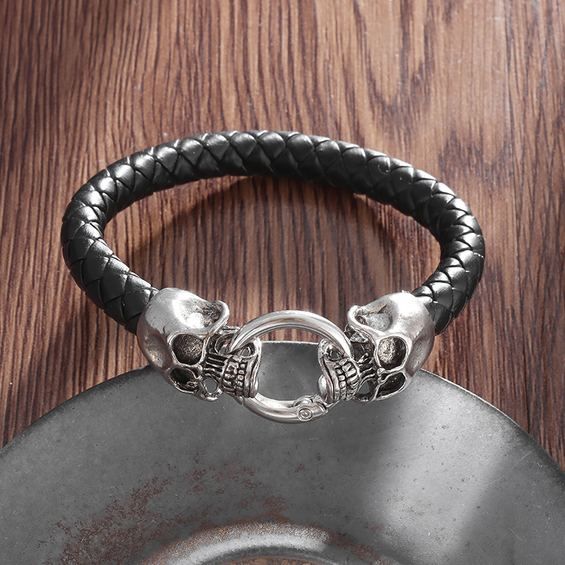 Bracelet gothique en cuir tres - Gothic Skull Ring avis et prix