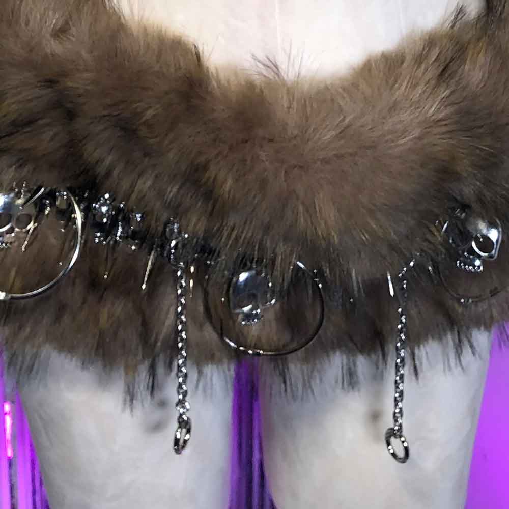 Hauts Punk Rock cloutés faits  - Gothic Skull Ring avis et prix